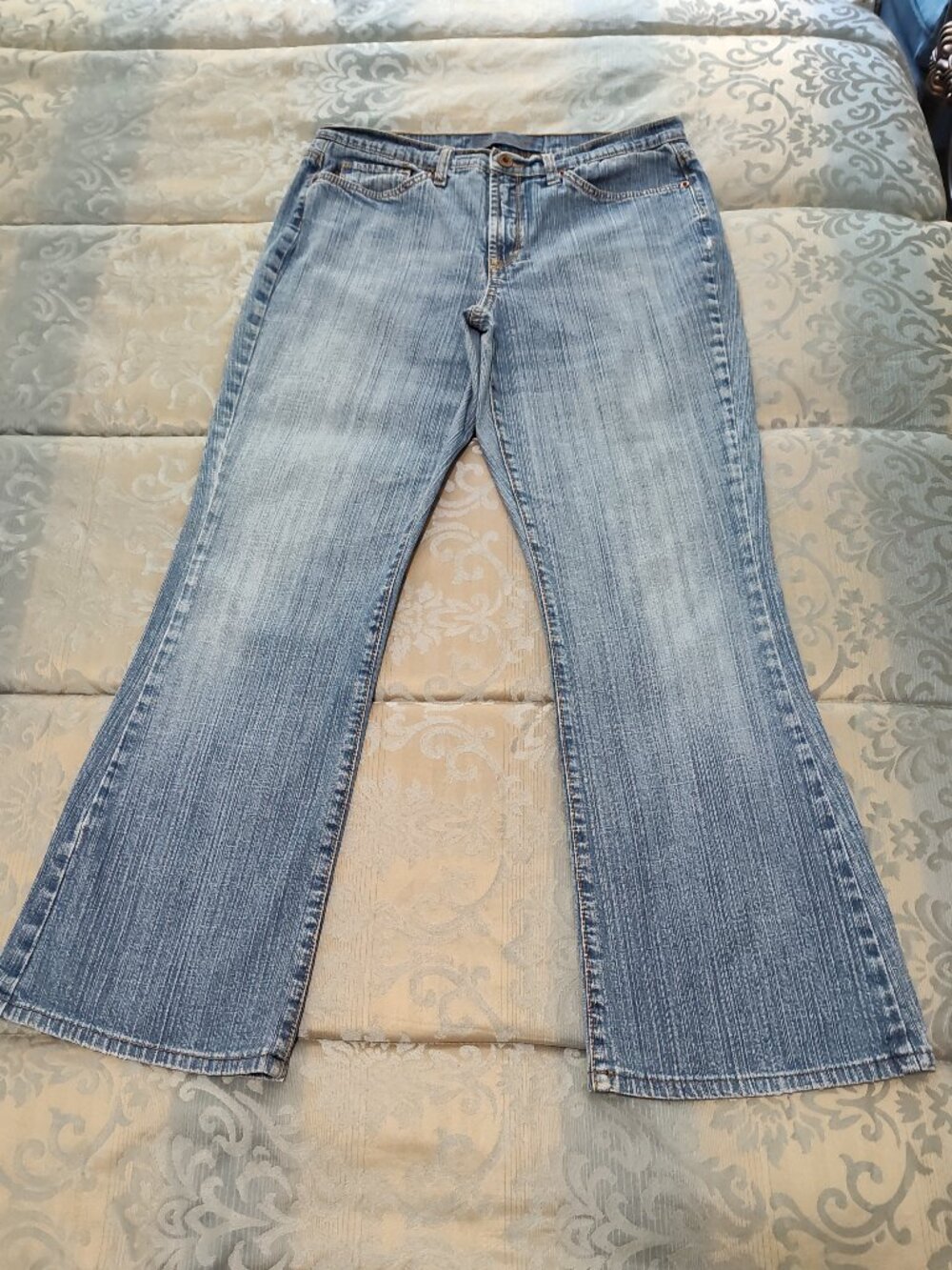 Jeanstar lighter medium wash blue jeans, VG used condition, size